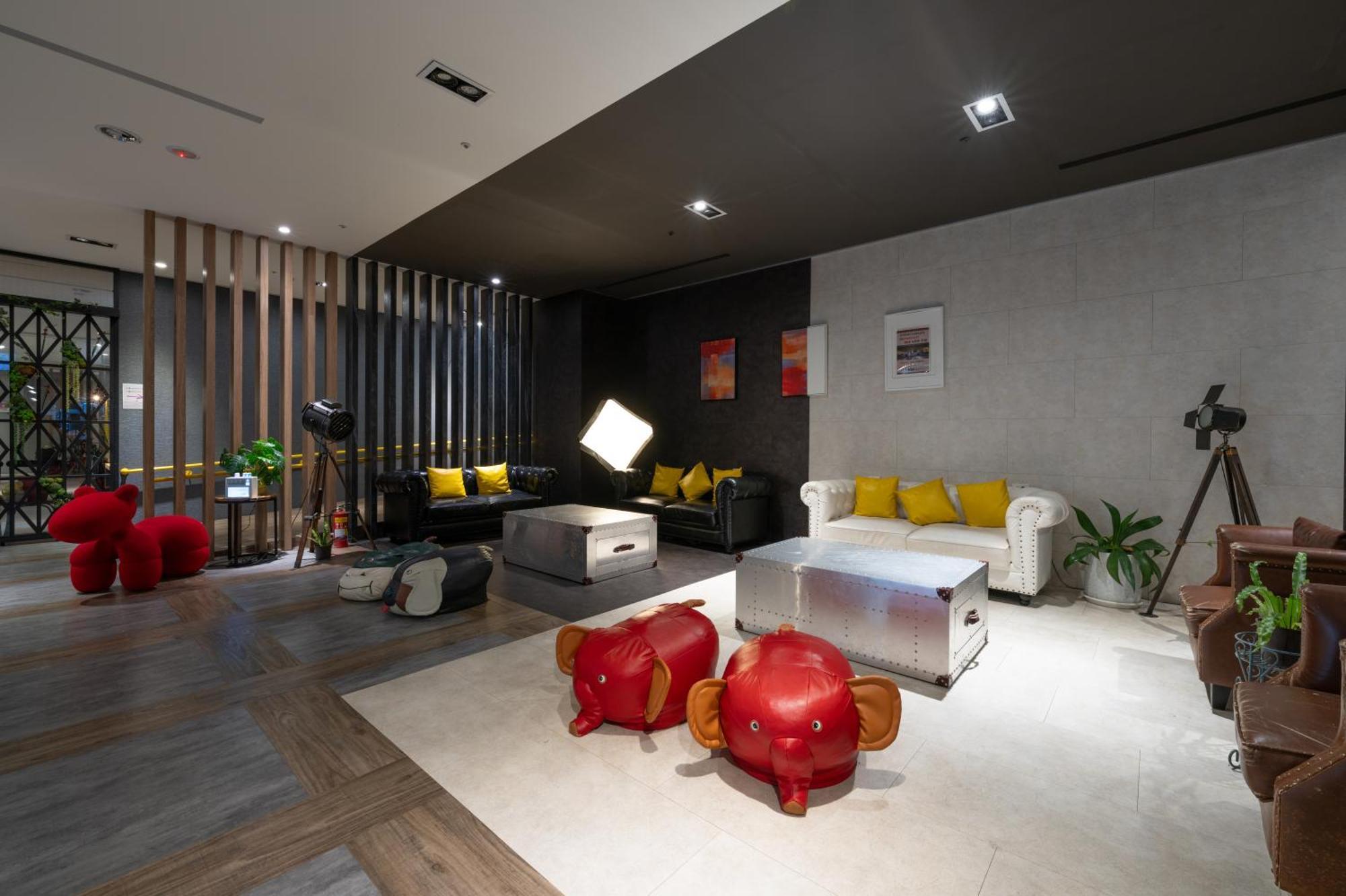 Ningcui Business Hotel Taichung Dış mekan fotoğraf